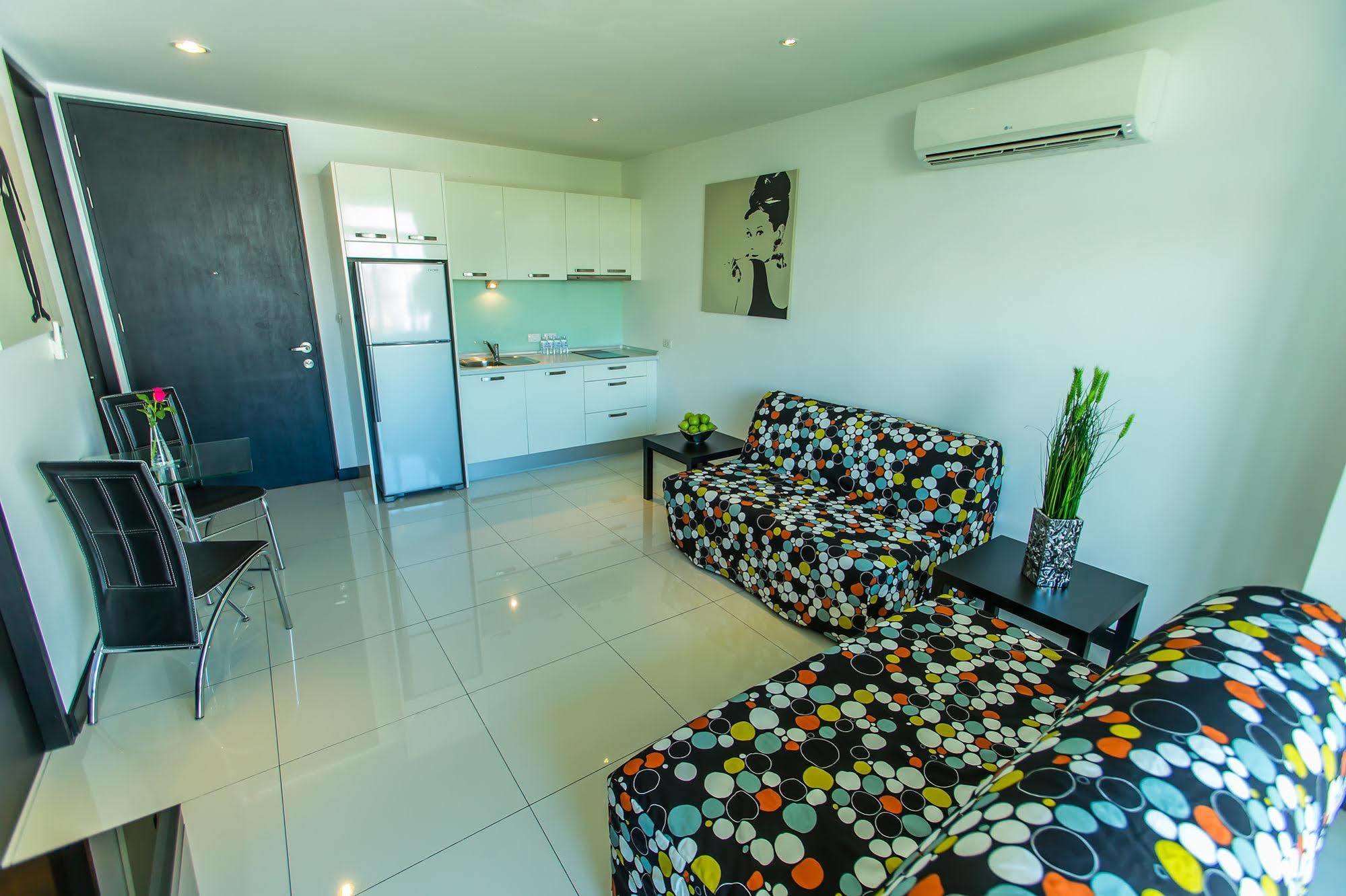 South Beach Pattaya Bãi biển Jomtien Ngoại thất bức ảnh